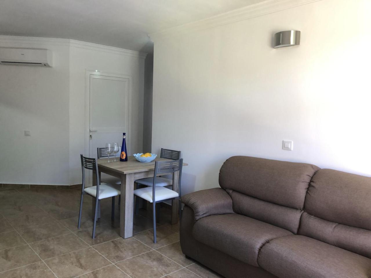 Apartamentos Acoran Моган Екстер'єр фото